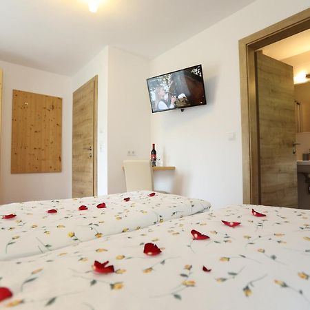 Haus Maria Bed & Breakfast แกร์ลอส ภายนอก รูปภาพ