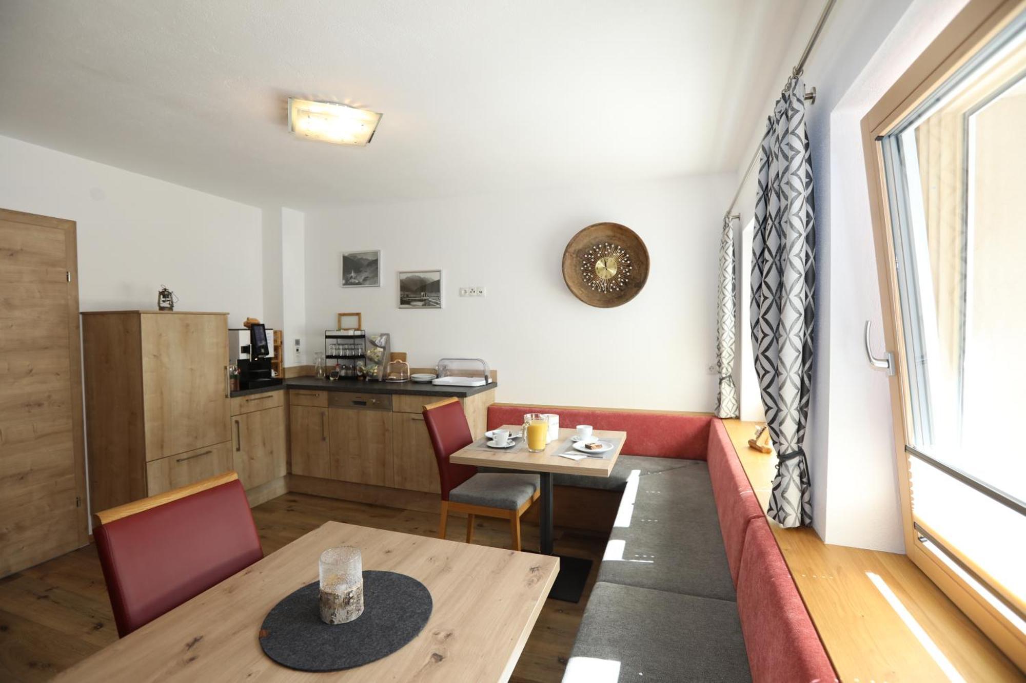Haus Maria Bed & Breakfast แกร์ลอส ภายนอก รูปภาพ